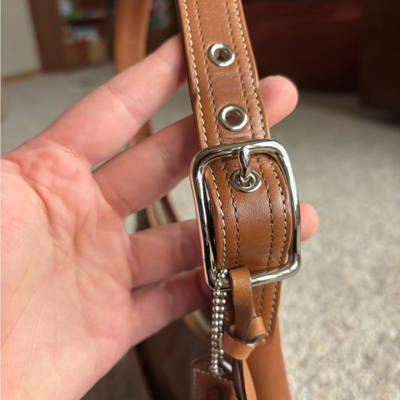 Vintage Coach Hamilton Hobo Bag - Great Condition - Picture 5 of 16